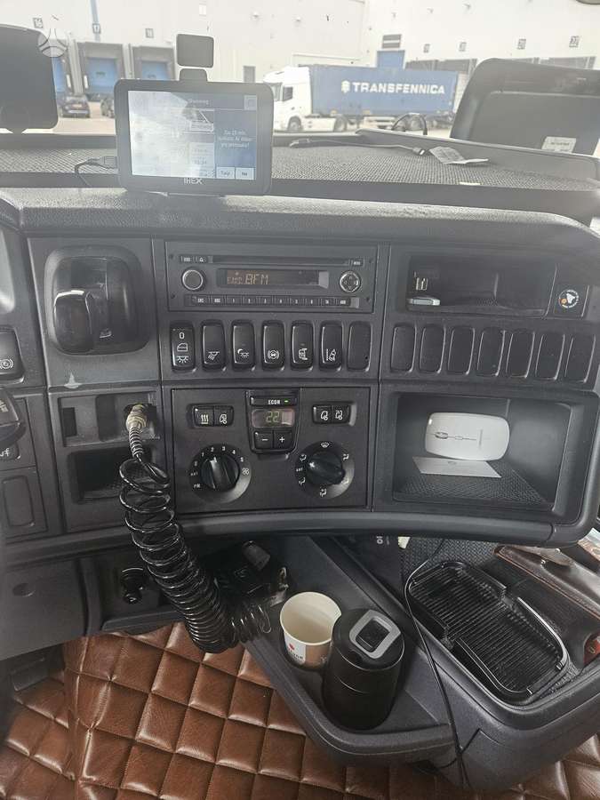 Scania R450, double sleeper