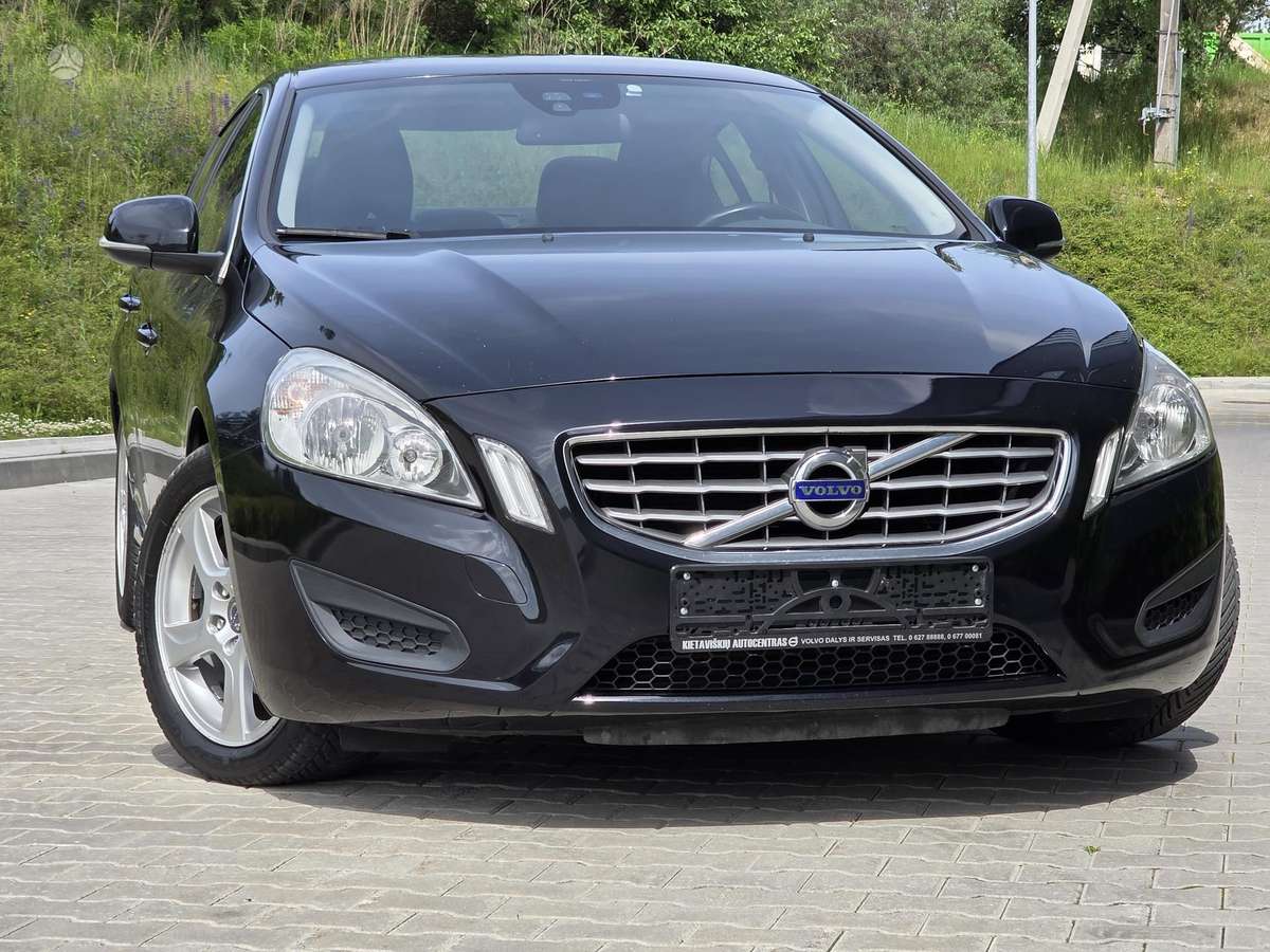 Volvo S60, 2.0 l., Седан