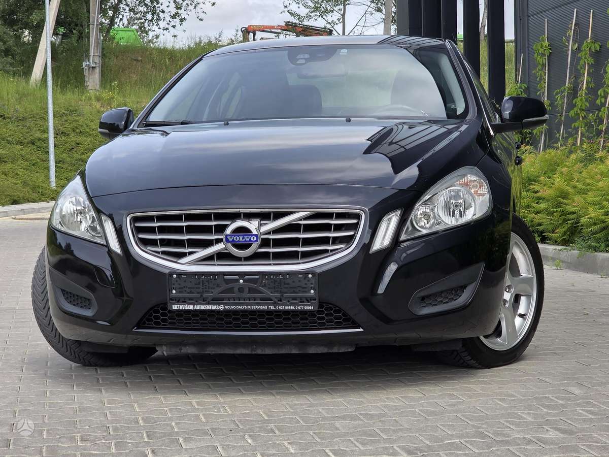 Volvo S60, 2.0 l., Седан