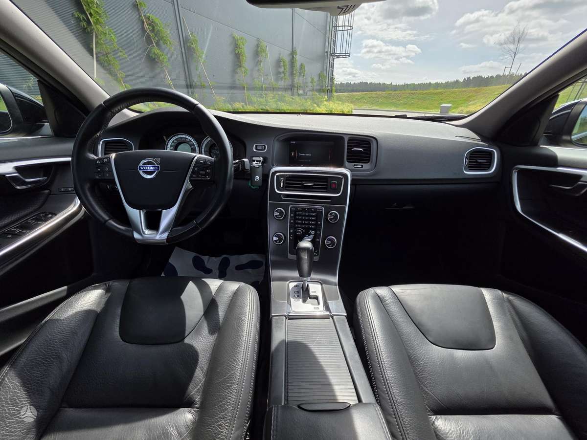 Volvo S60, 2.0 l., Седан