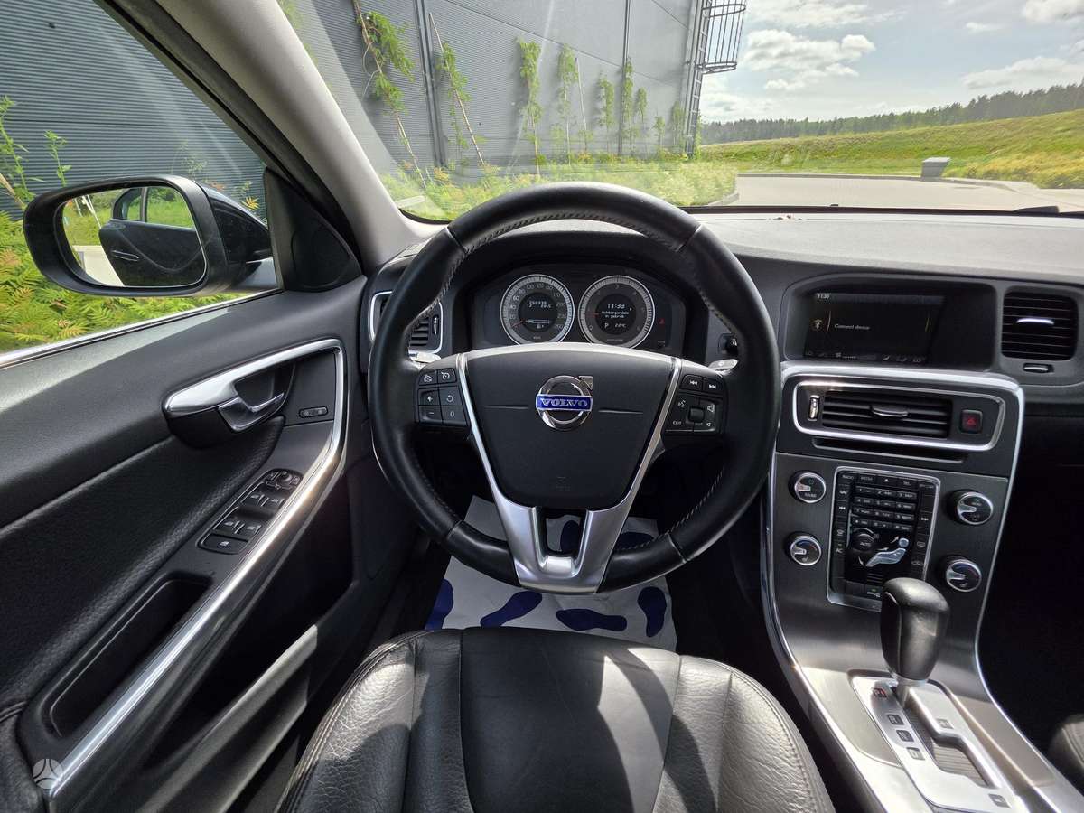 Volvo S60, 2.0 l., Седан