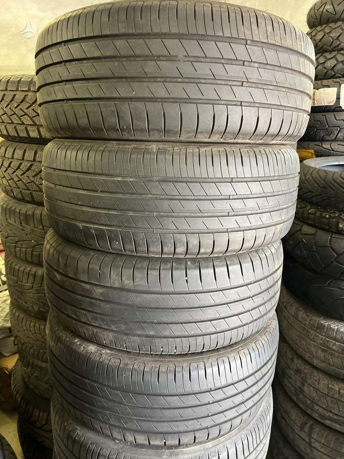 Goodyear EFFICIENT GRIP PERFORMANCE, летние 215/50 R17