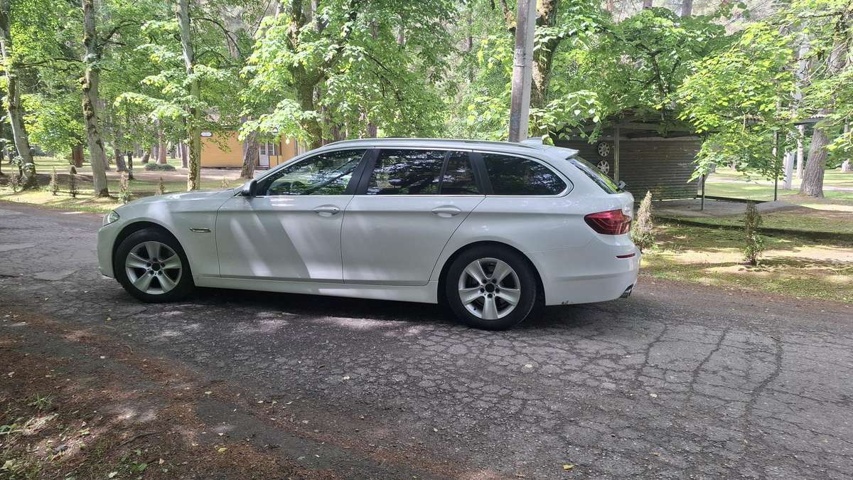 BMW 520, 2.0 l., universalas
