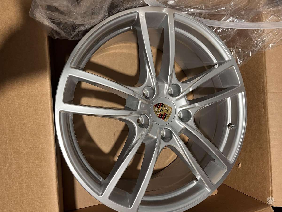 Porsche Cayenne, light alloy, R20