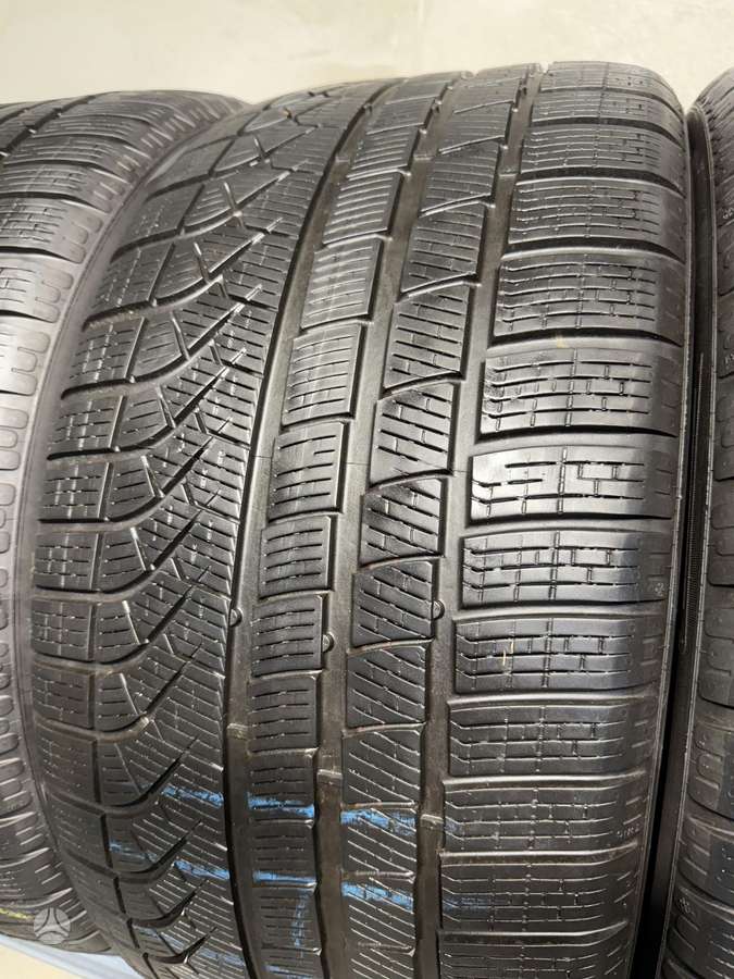 Pirelli PZero winter//2022m, зимние 285/40 R20