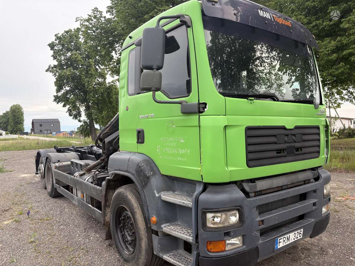 MAN Tga, hooklift trucks