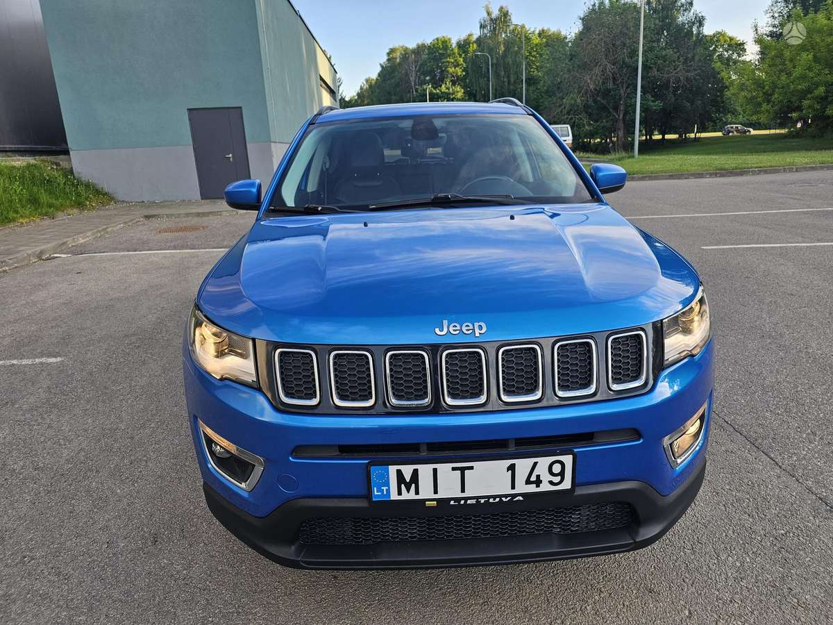 Jeep Compass, 2.4 l., off-road / crossover
