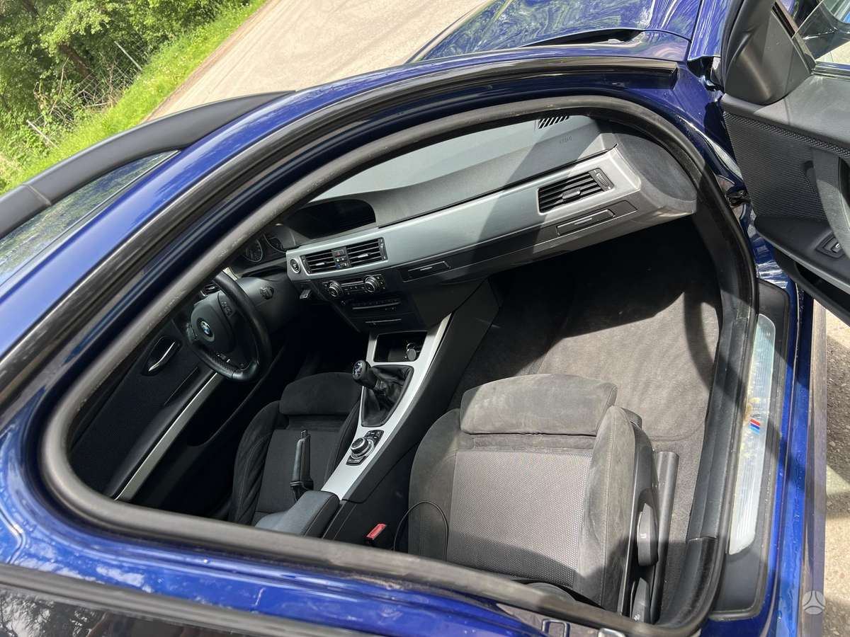 BMW 320, 2.0 l., wagon