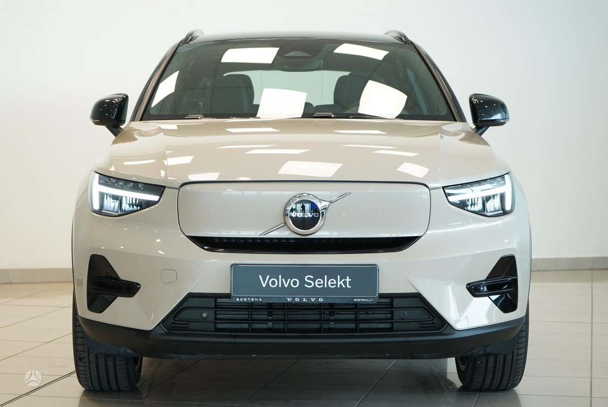 Volvo EX40 - 4