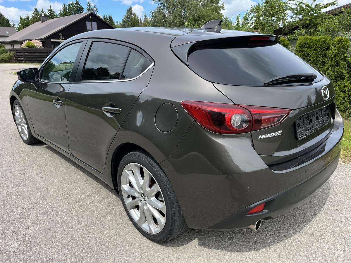 Mazda 3, 2.2 l., hatchback