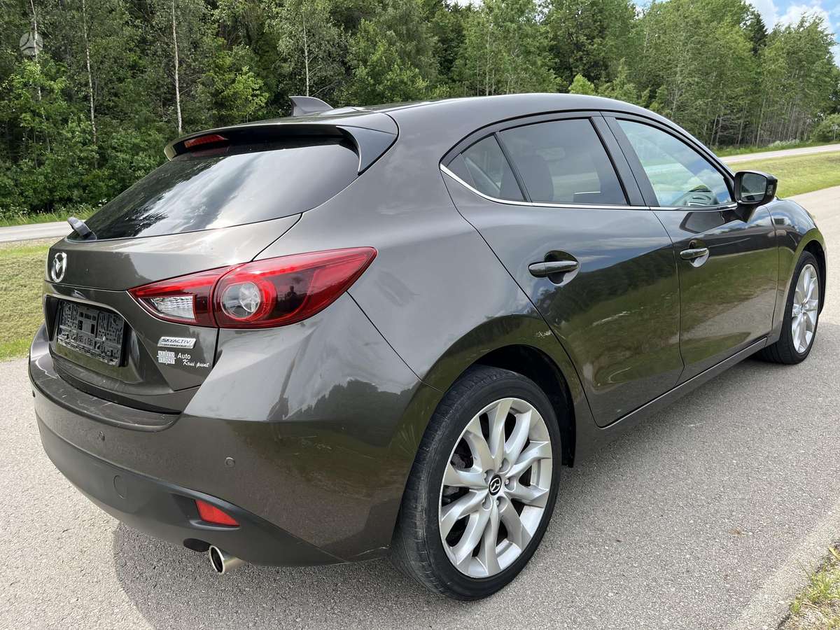 Mazda 3, 2.2 l., hatchback