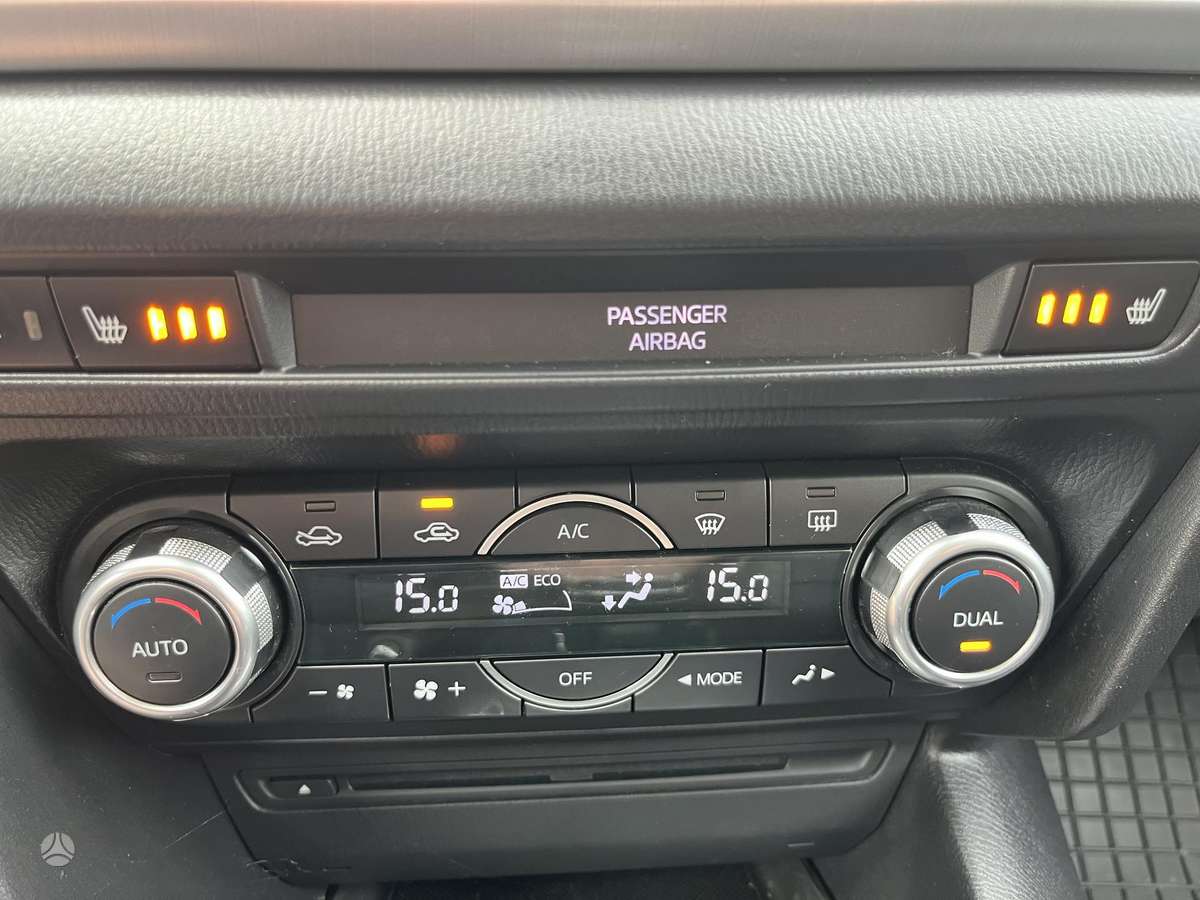 Mazda 3, 2.2 l., hatchback