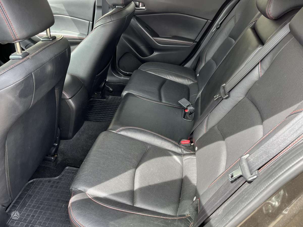 Mazda 3, 2.2 l., hatchback