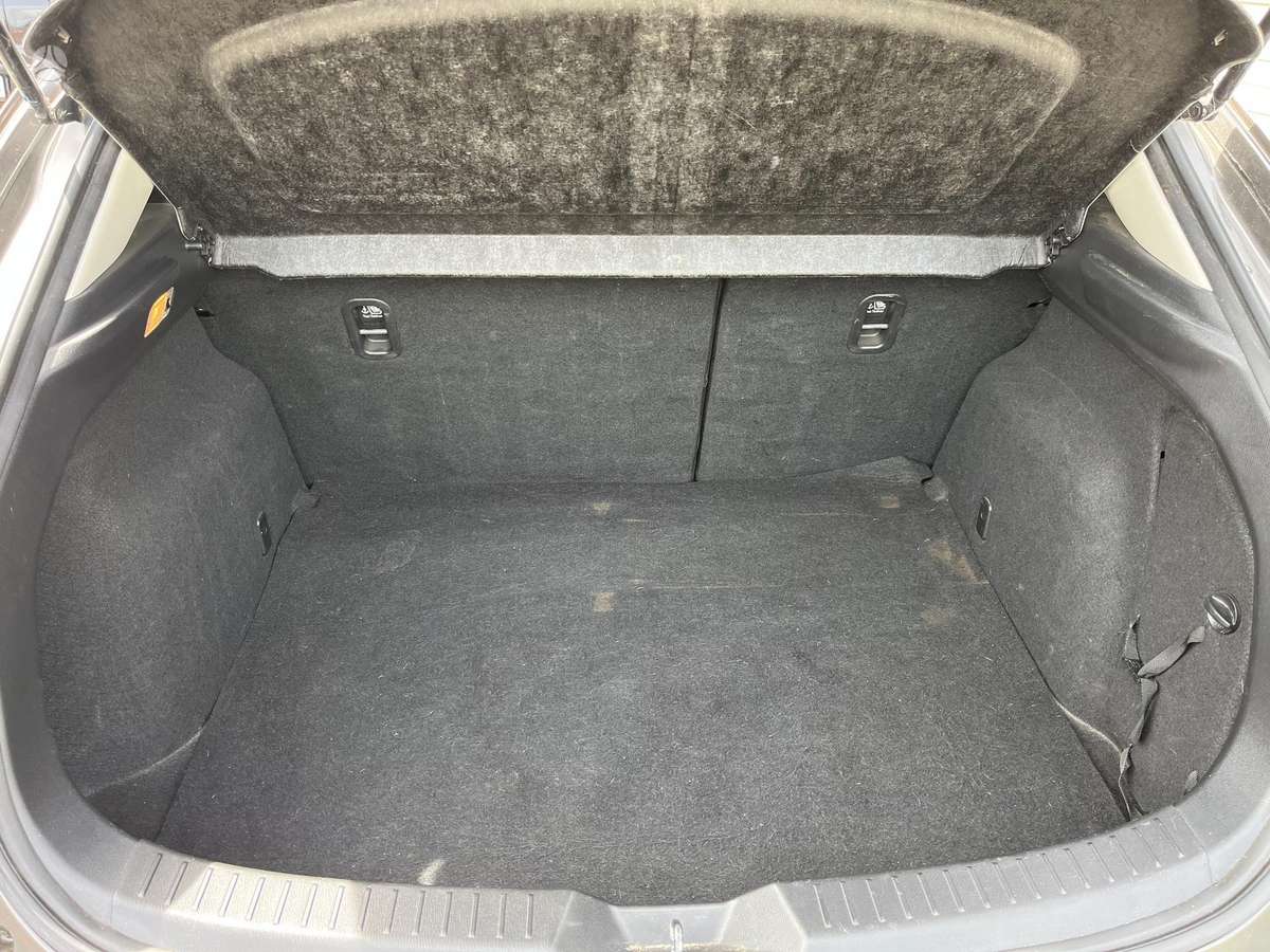 Mazda 3, 2.2 l., hatchback