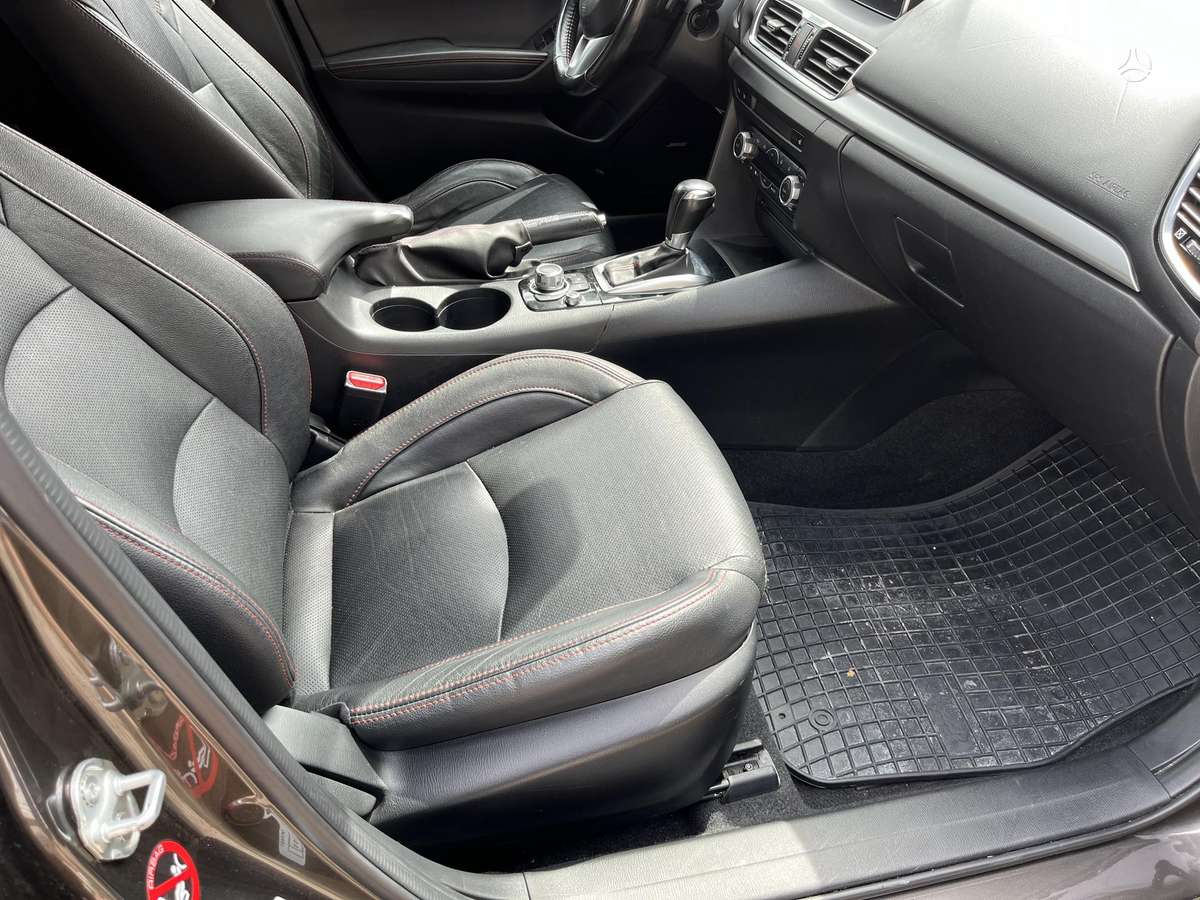 Mazda 3, 2.2 l., hatchback