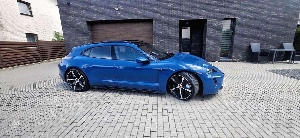 Porsche Taycan - 1