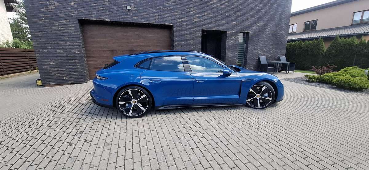 Porsche Taycan - 2