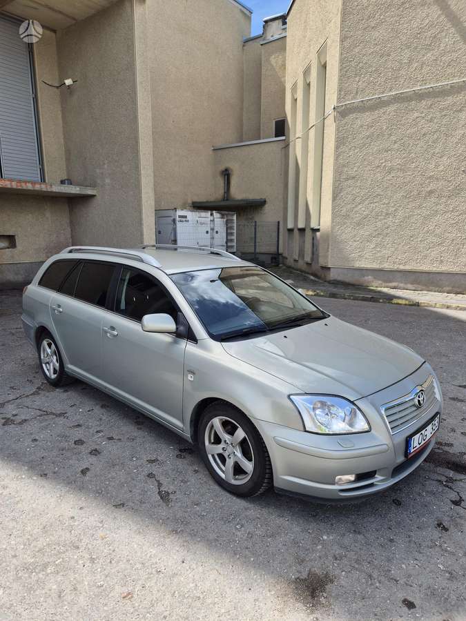 Toyota Avensis - 3