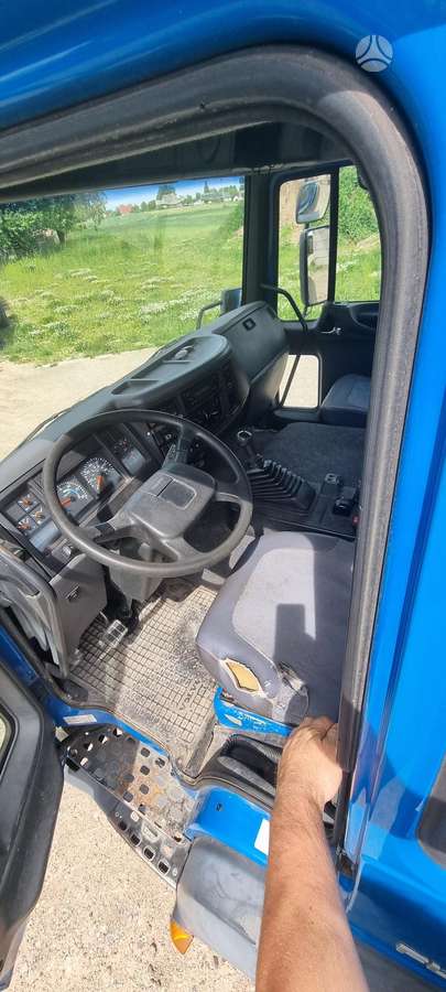 Volvo FL 250, flatbeds