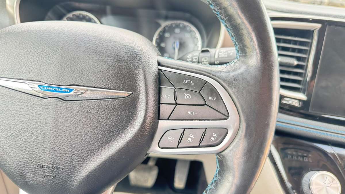 Chrysler Pacifica, 3.6 l., Минивэн