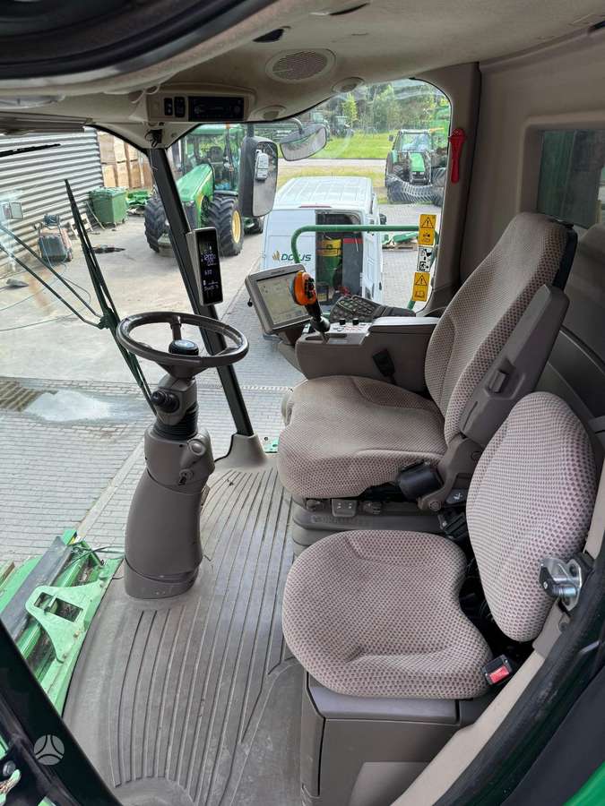 John Deere T670, комбайны