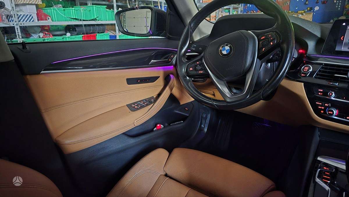 BMW 520, 2.0 l., Седан