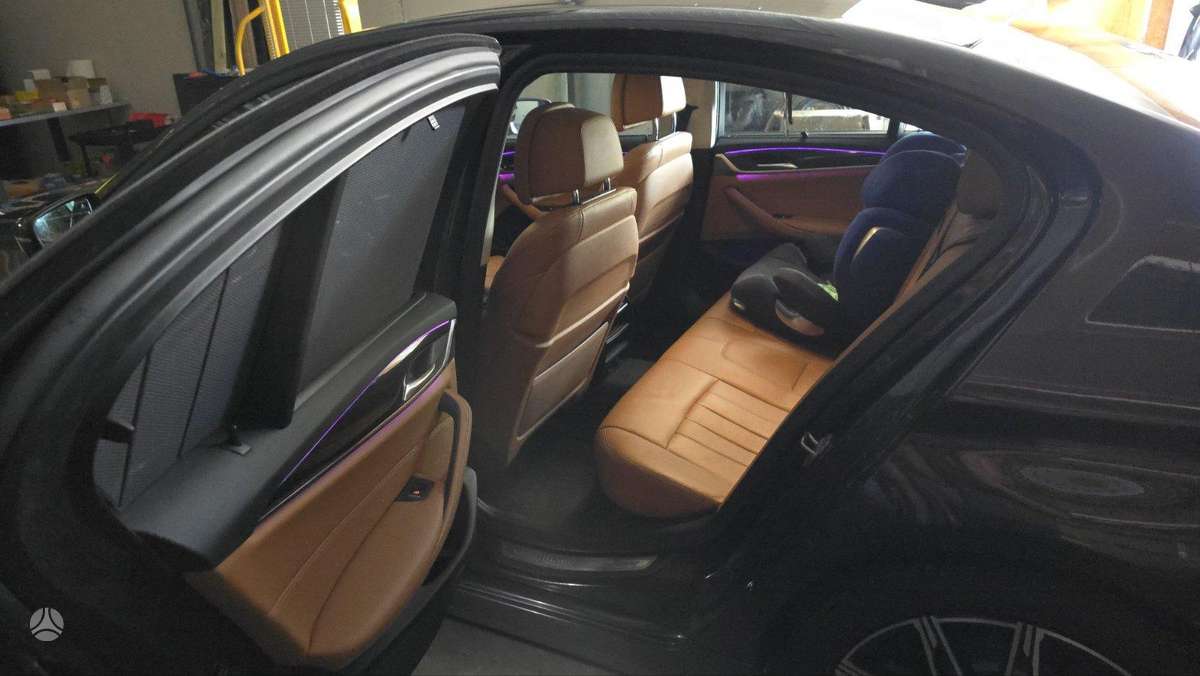 BMW 520, 2.0 l., Седан