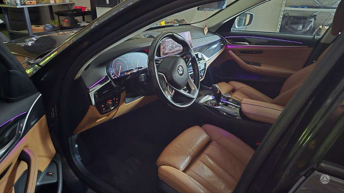 BMW 520, 2.0 l., Седан