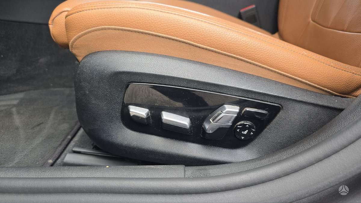 BMW 520, 2.0 l., Седан