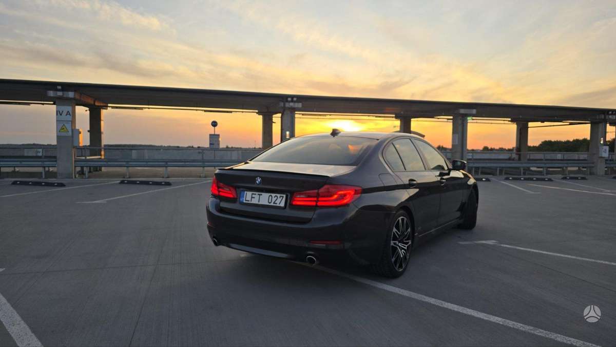 BMW 520, 2.0 l., Седан