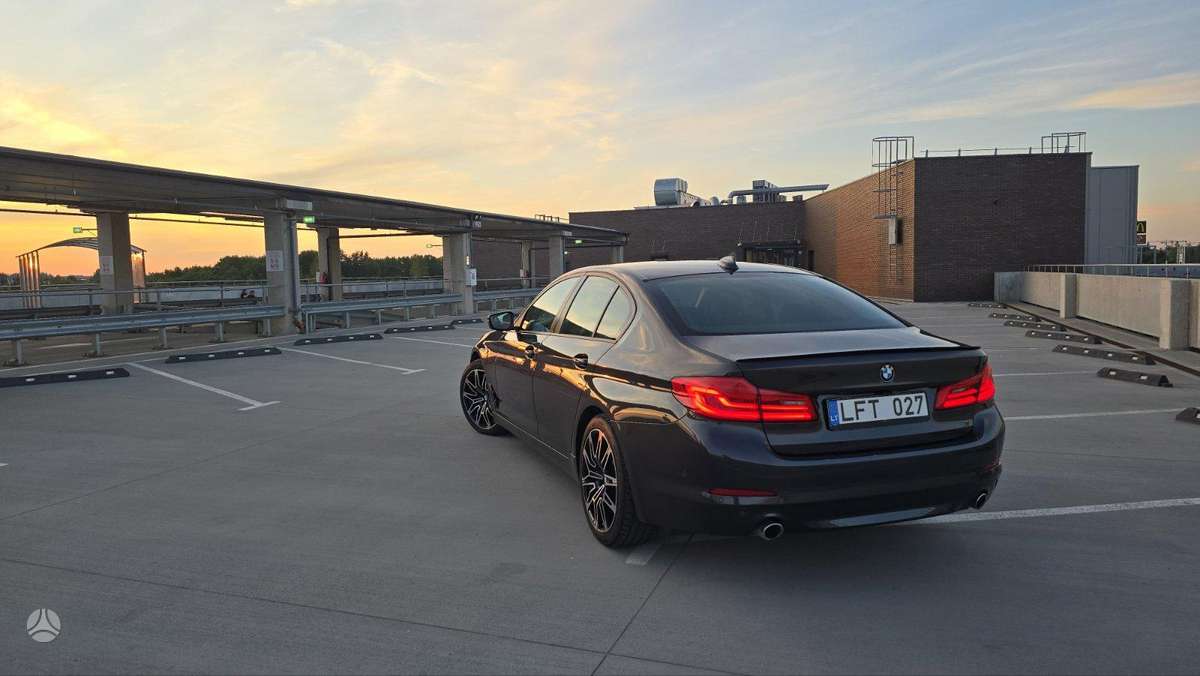 BMW 520, 2.0 l., Седан
