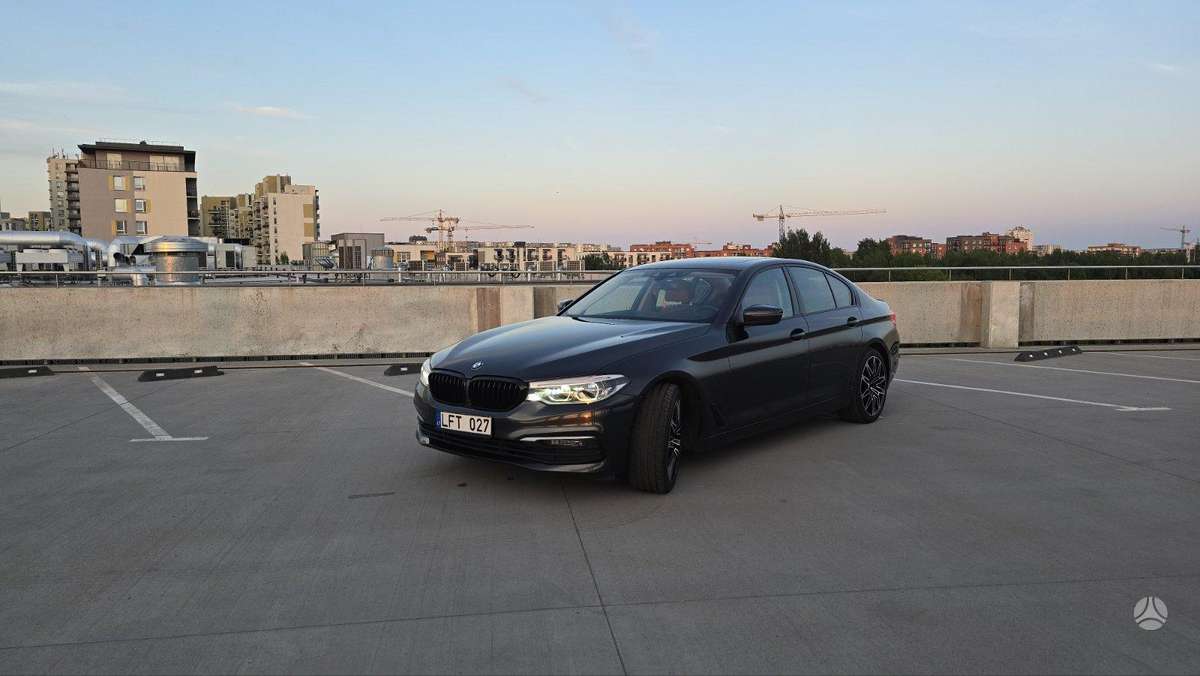 BMW 520, 2.0 l., Седан