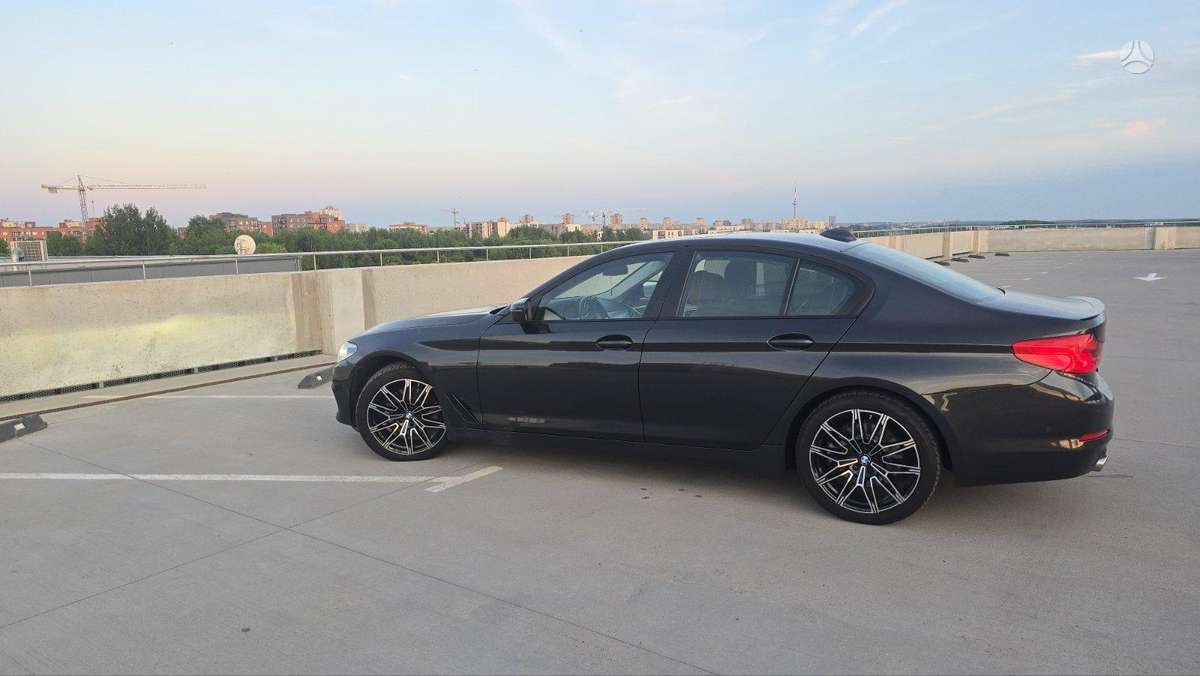 BMW 520, 2.0 l., Седан