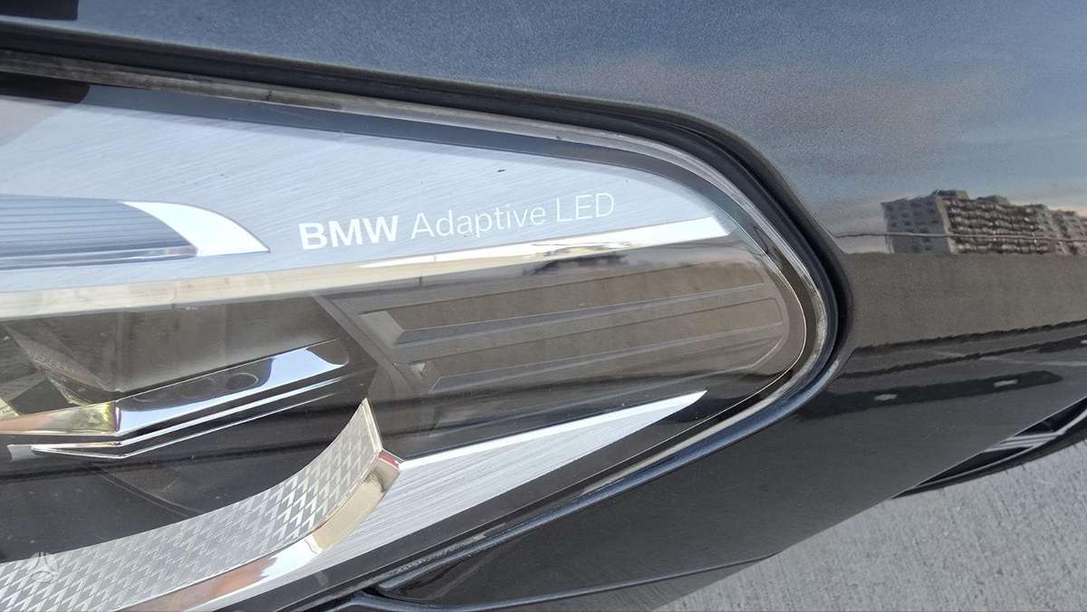 BMW 520, 2.0 l., Седан