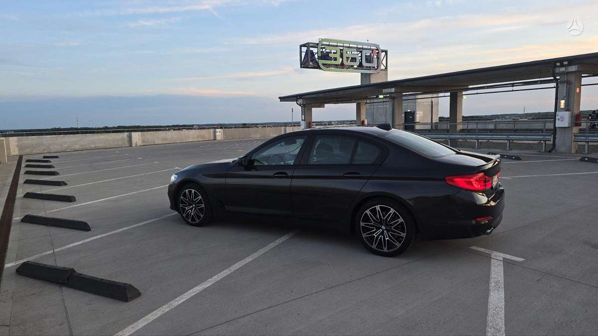 BMW 520, 2.0 l., Седан