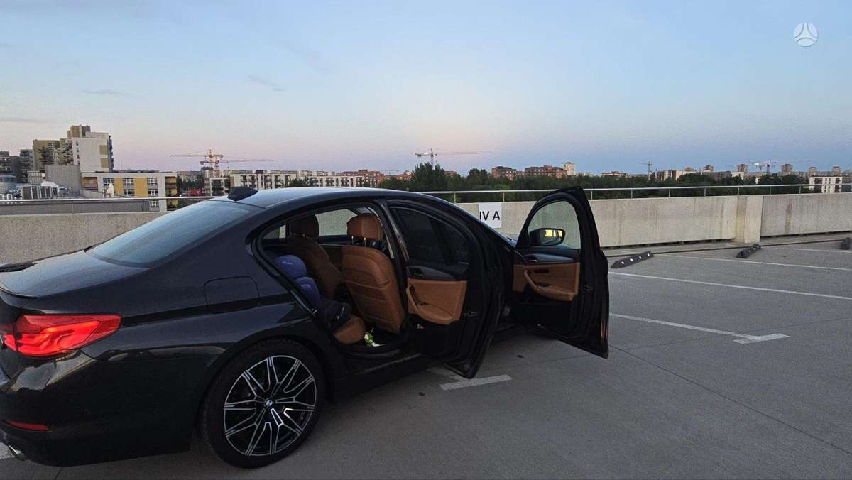 BMW 520, 2.0 l., Седан