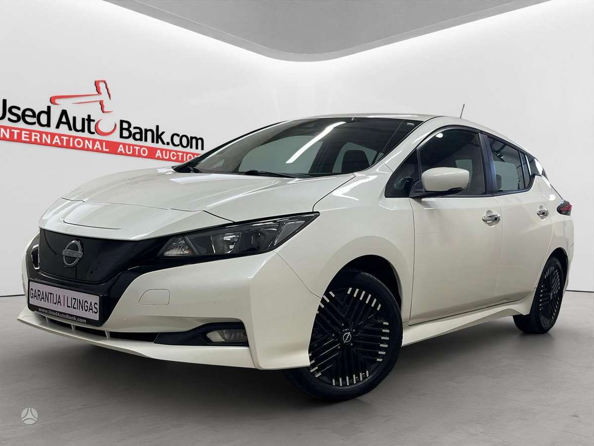 Nissan Leaf, 62 kWh, hatchback