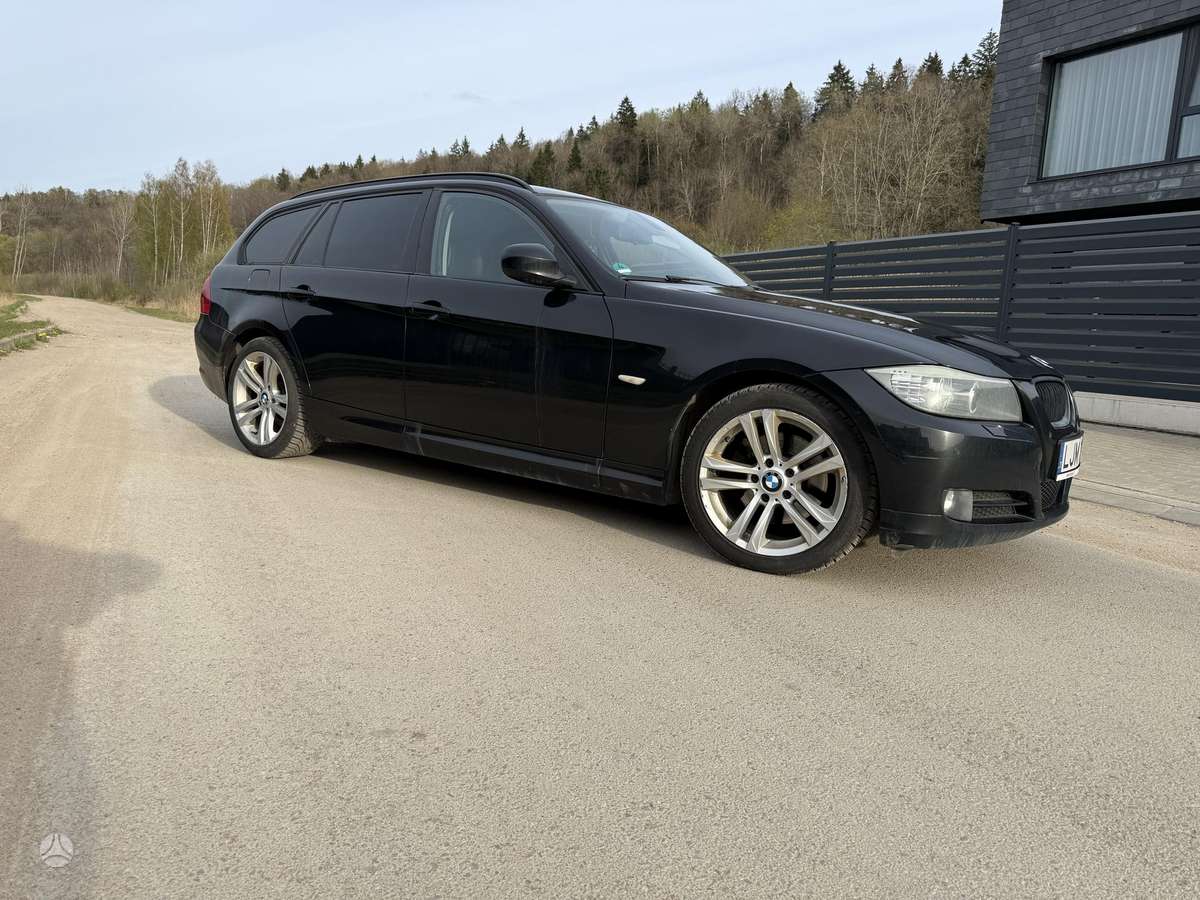 BMW 320, 2.0 l., universalas