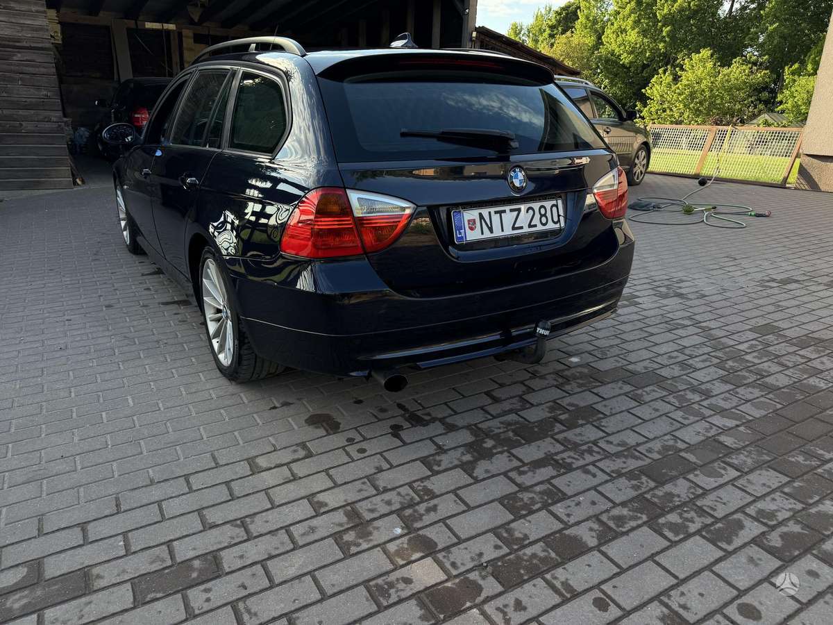 BMW 318, 2.0 l., wagon