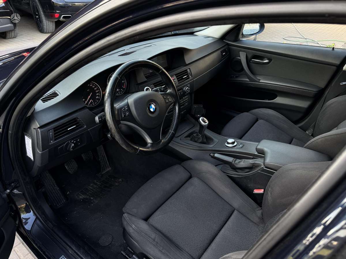 BMW 318, 2.0 l., wagon