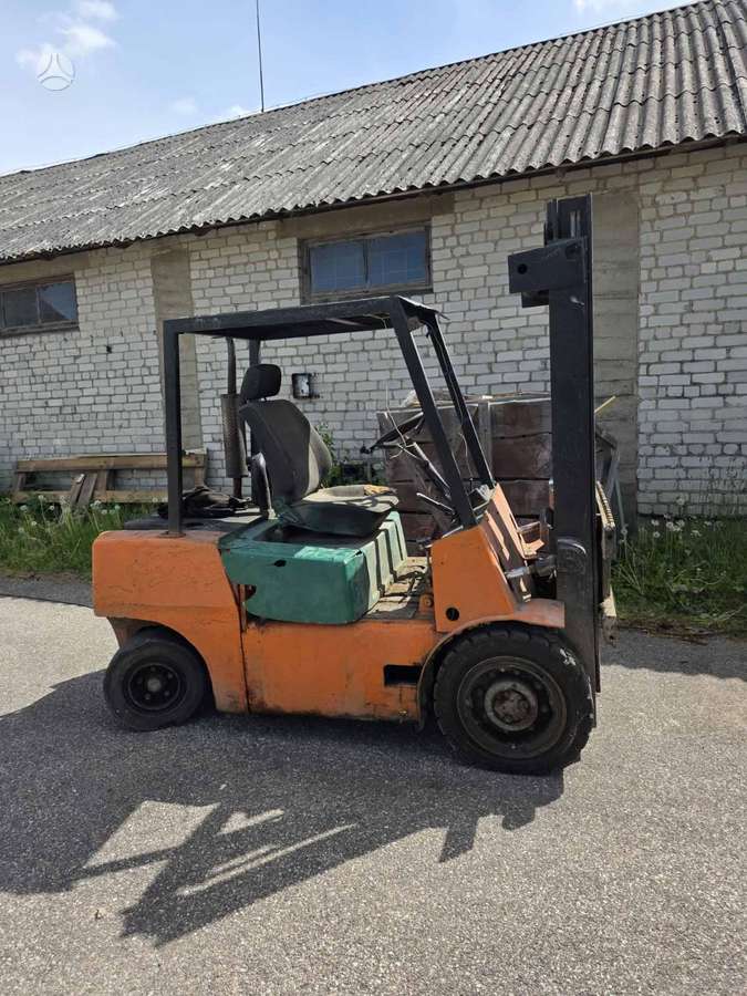 Balkancar Bulgar, forklifts