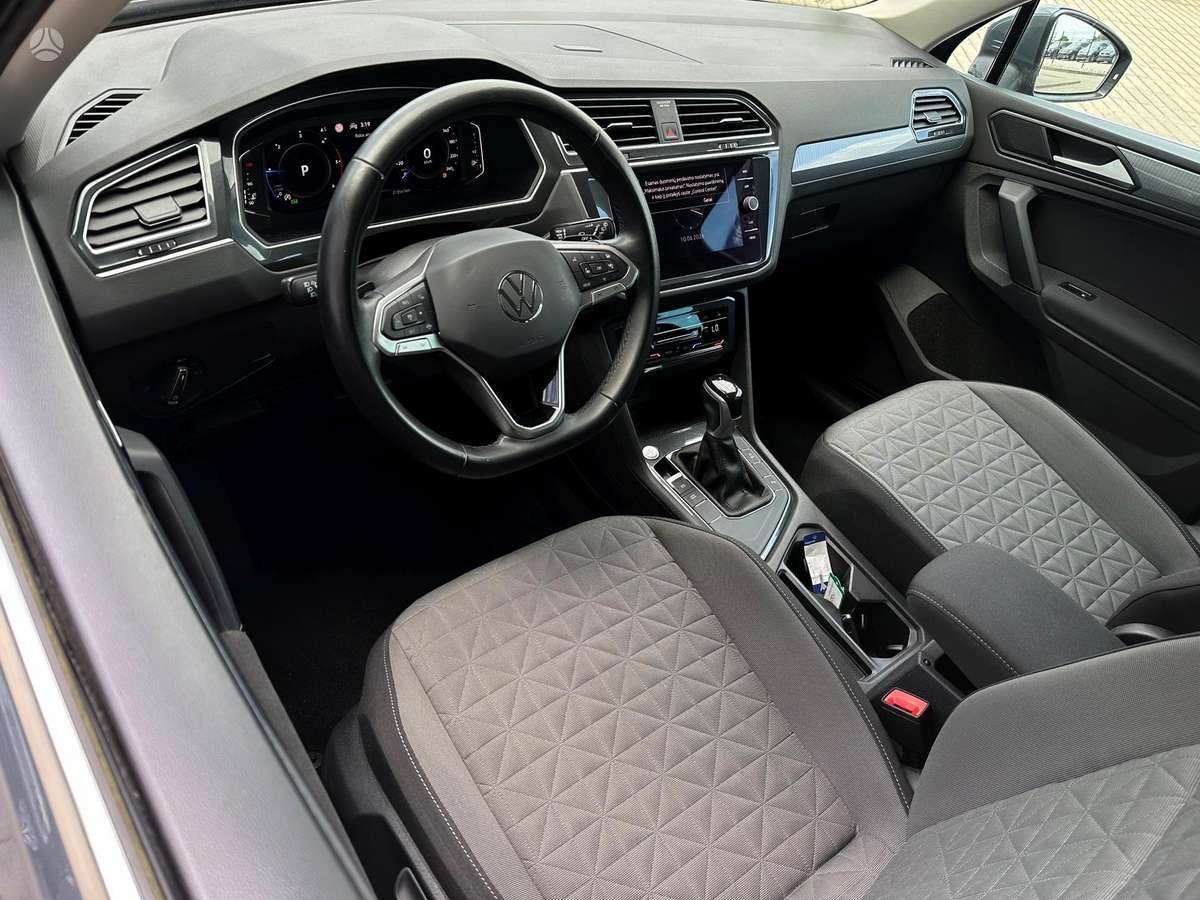 Volkswagen Tiguan - 6