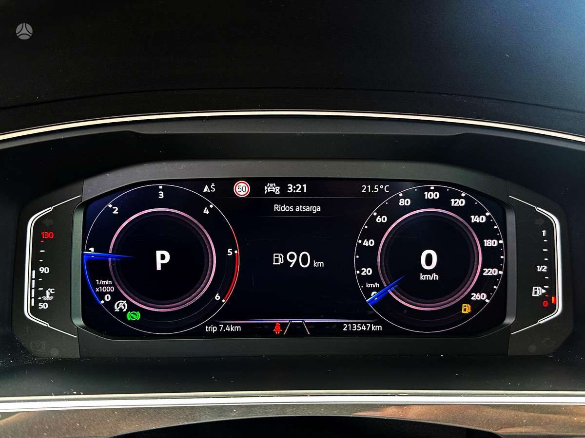 Volkswagen Tiguan - 8