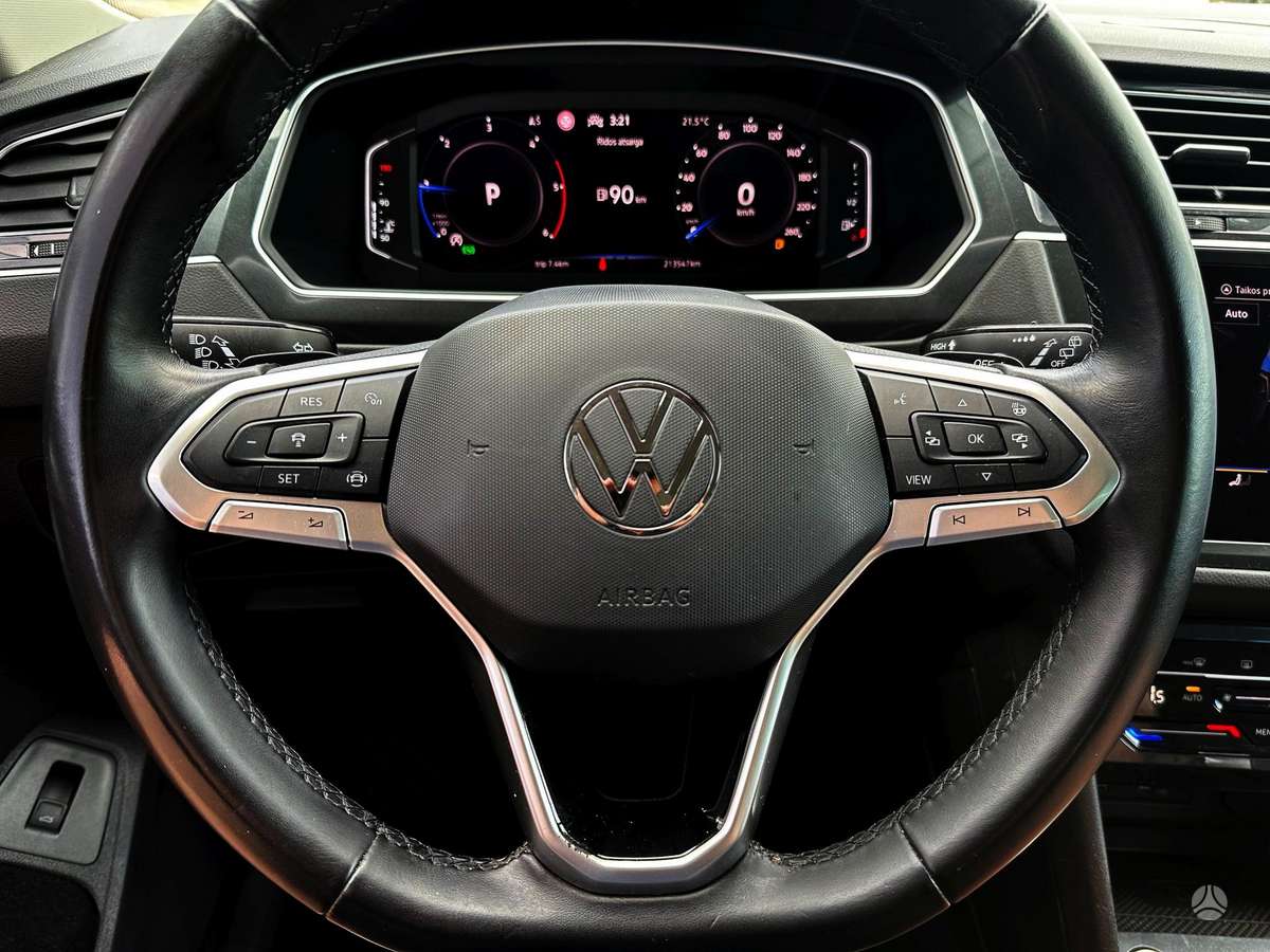 Volkswagen Tiguan - 7