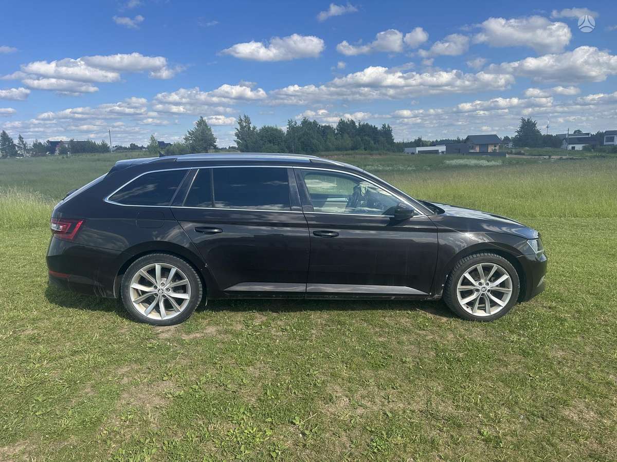 Škoda Superb - 2