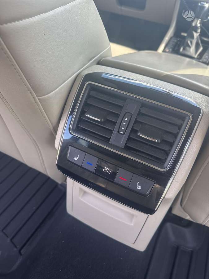 Škoda Superb - 7