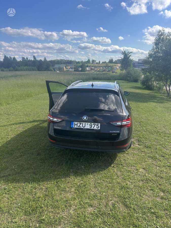 Škoda Superb - 8