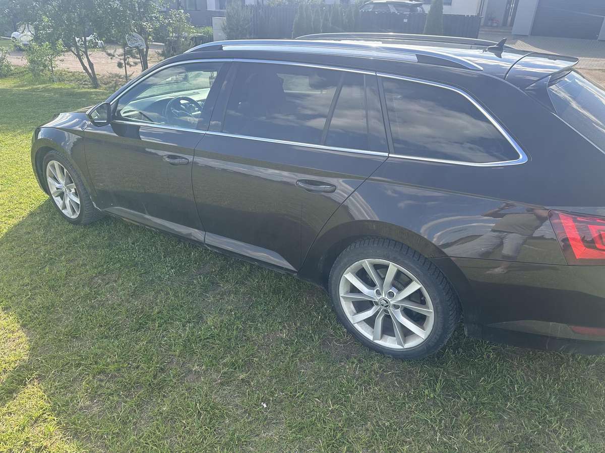 Skoda Superb, 2.0 l., hatchback