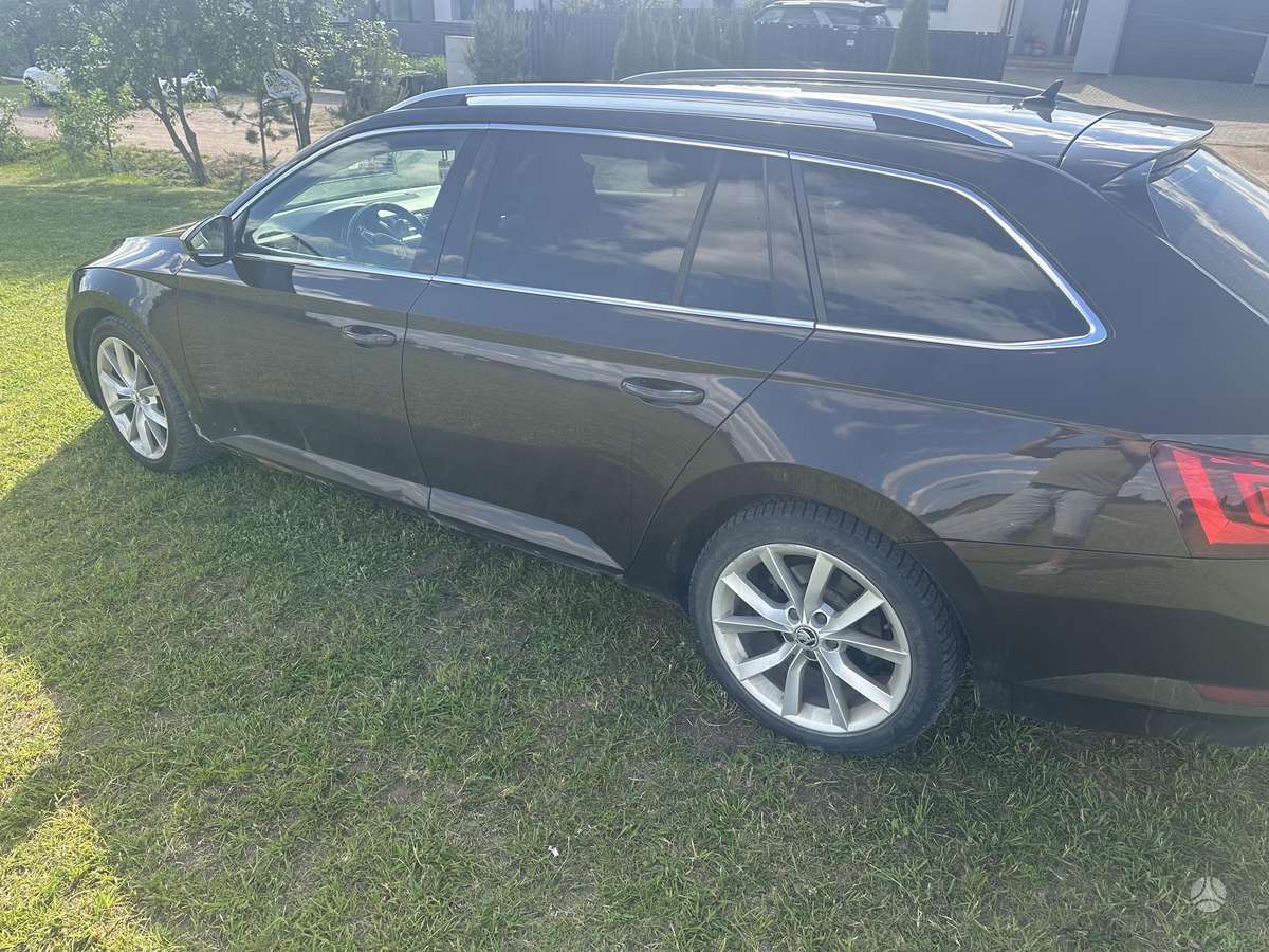 Skoda Superb, 2.0 l., Хэтчбек