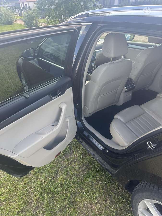 Škoda Superb - 11